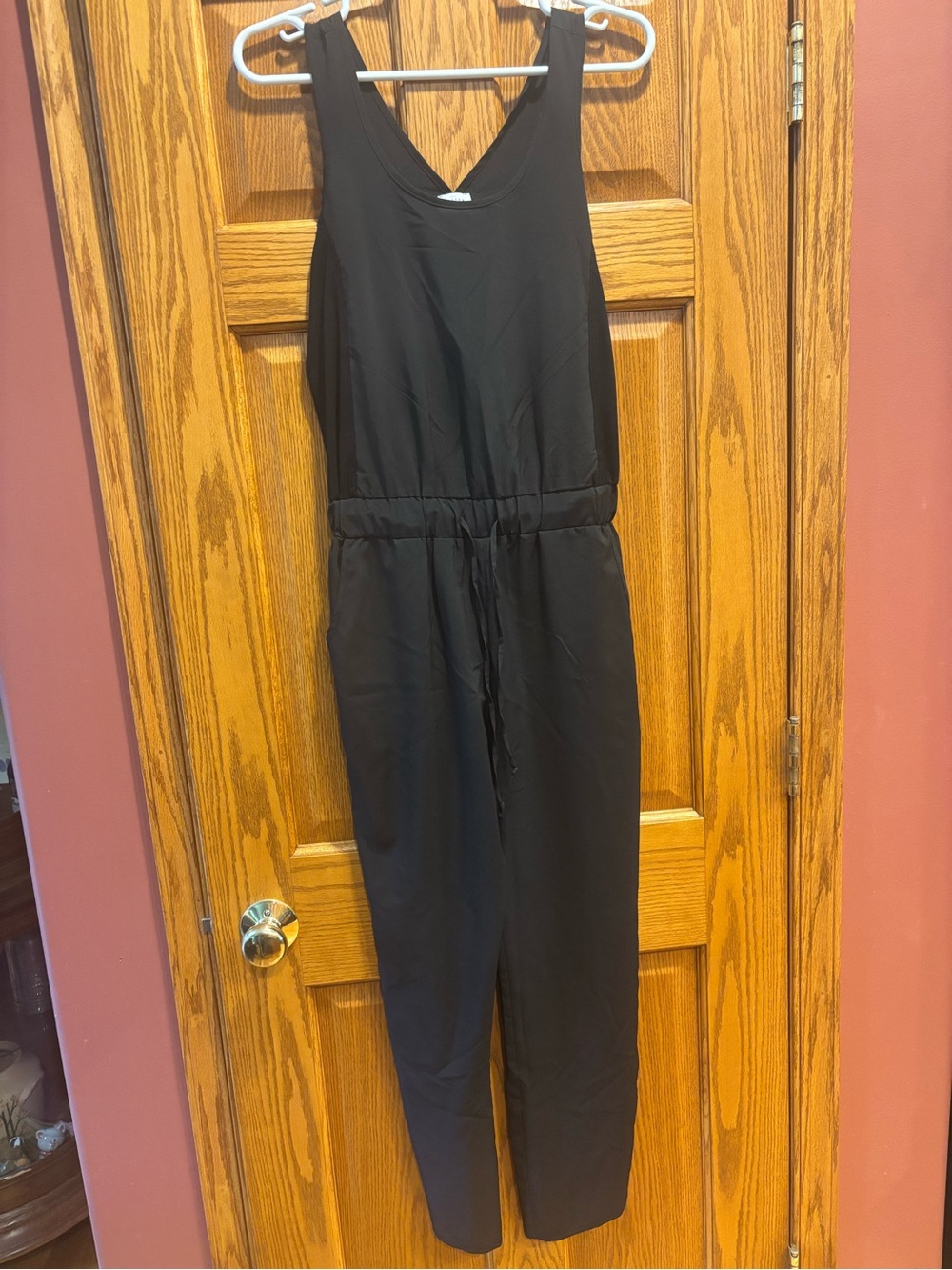 Evereve Women’s Black Sleeveless Scout Jumpsuit